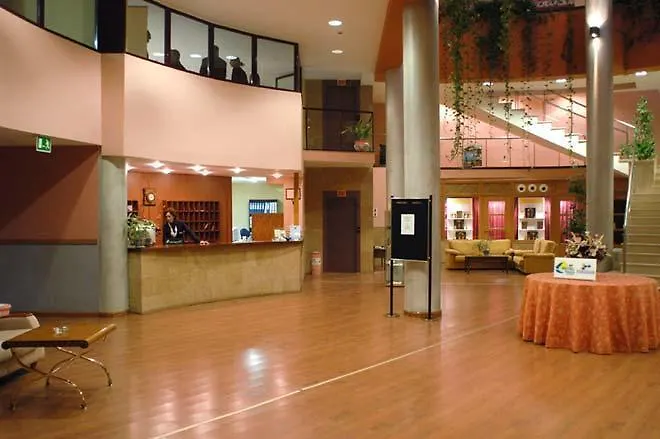 Hotel La Imora 哈恩