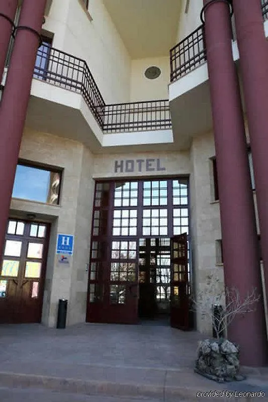 Hotel La Imora 哈恩