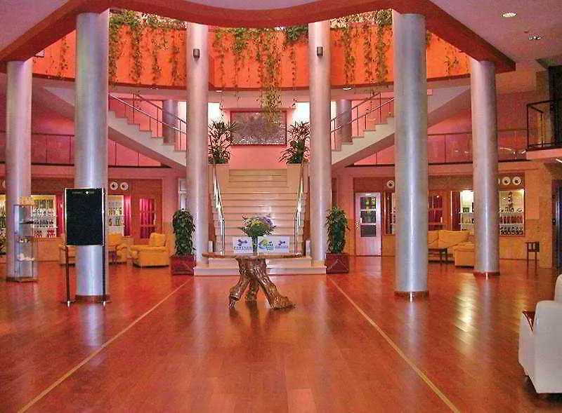 Hotel La Imora 哈恩