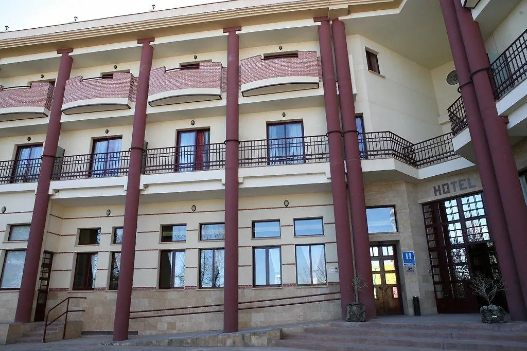 Hotel La Imora 哈恩
